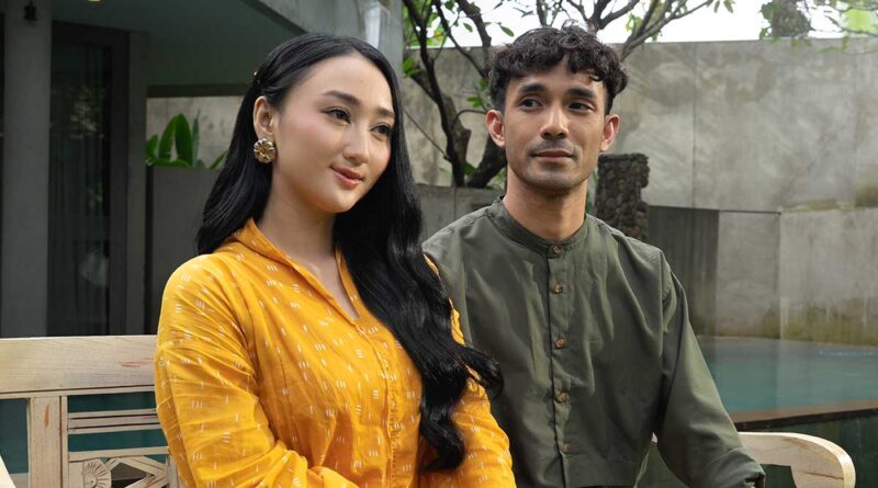 Rayakan Idul Fitri, Mal Hamka dan Sandrina Rilis “Sayang Raya”